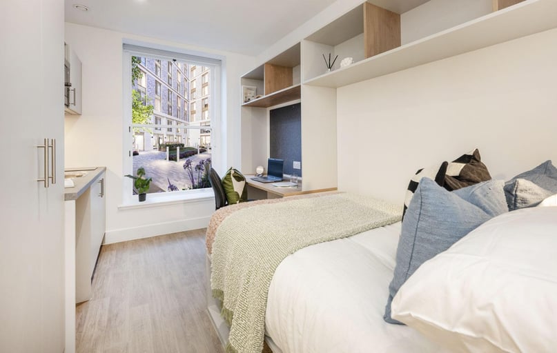 Saint Vincent Street, City Centre, Glasgow - Image 1